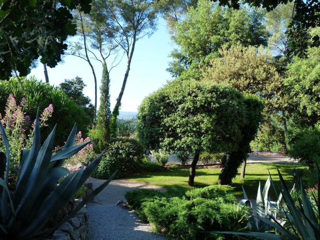 Le Mas du Péré La Motte Habitación foto