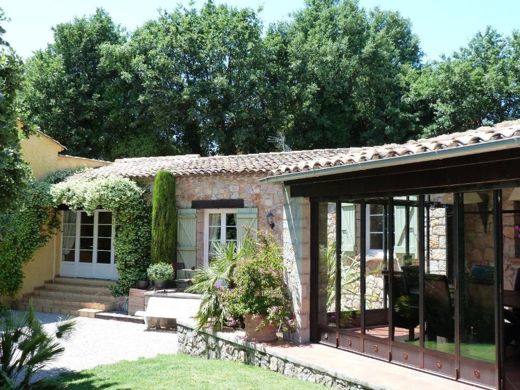 Le Mas du Péré La Motte Habitación foto