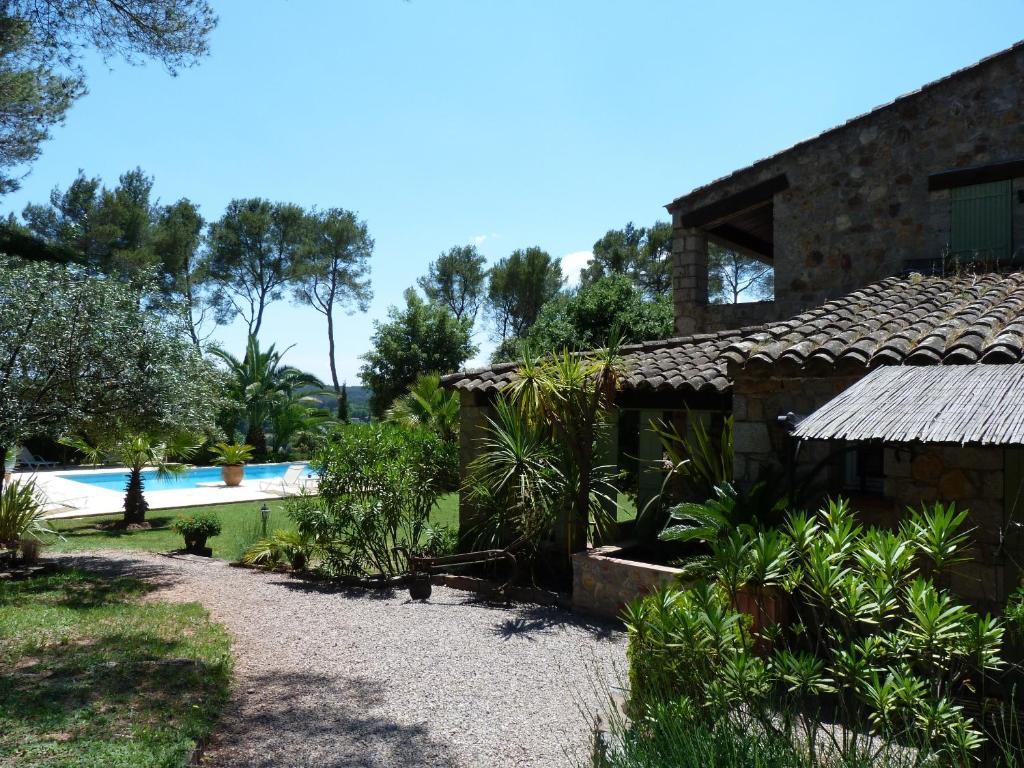 Le Mas du Péré La Motte Habitación foto